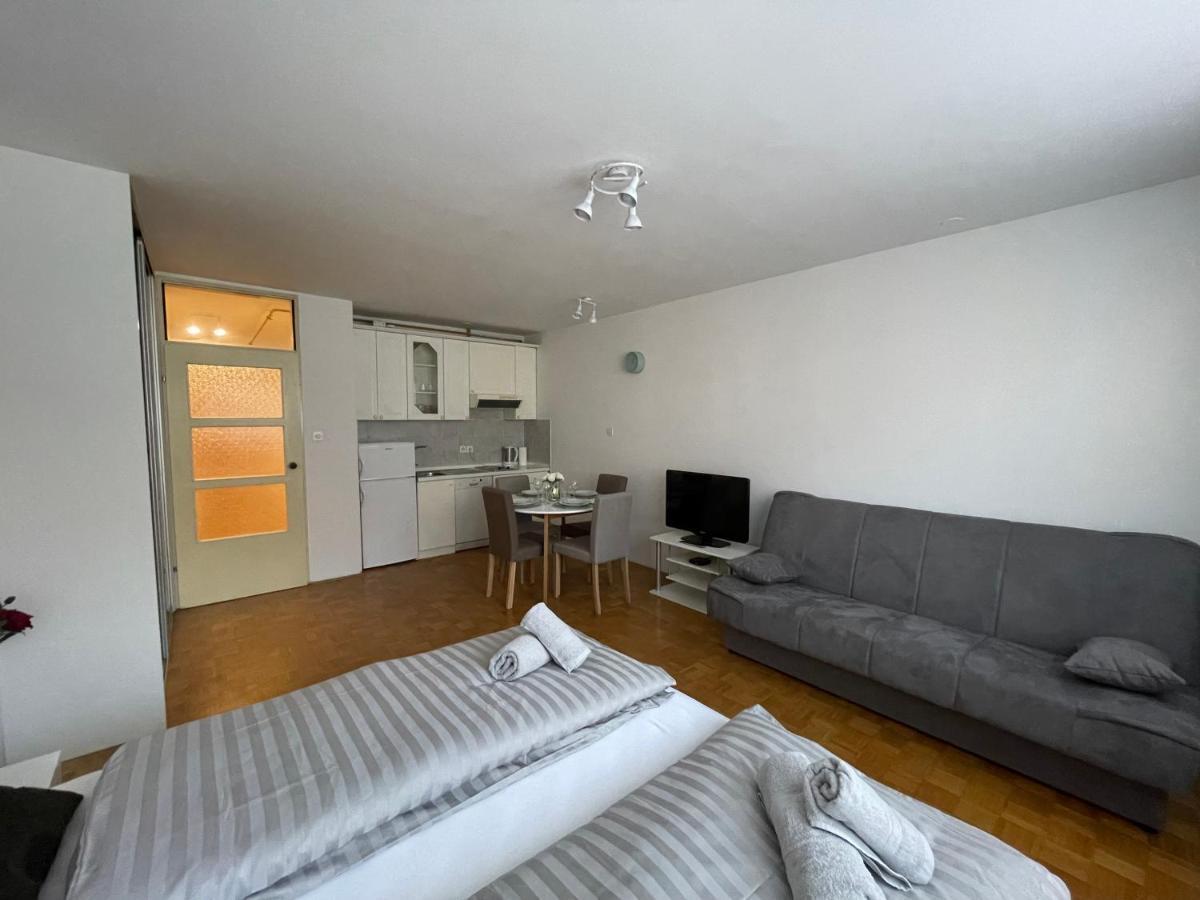 Apartment Green - Grey Ljubljana Exteriör bild